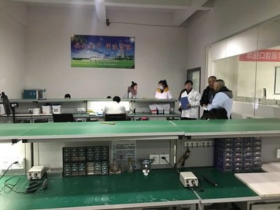 貴州省藥品監(jiān)督管理局對(duì)花溪區(qū)醫(yī)療器械生產(chǎn)企業(yè)開展飛行檢查